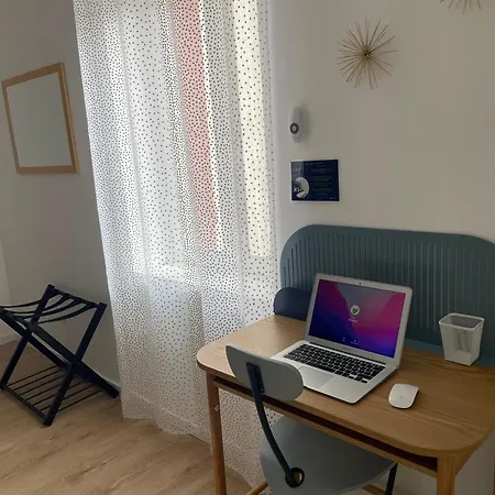 Appartement Le Requiem -terrasse -climatisation -gare Montluçon